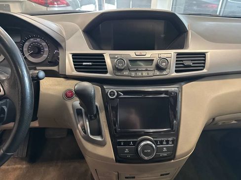 Used 2016 Honda Odyssey Touring Elite image 22