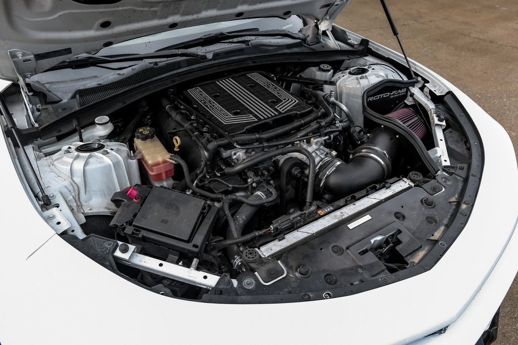 Used 2018 Chevrolet Camaro ZL1 RWD image 32