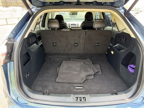 Used 2019 Ford Edge SEL w/ Equipment Group 201A AWD/4WD image 28