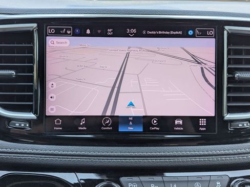 Used 2022 Chrysler Pacifica Limited w/ S Appearance Package AWD/4WD image 14