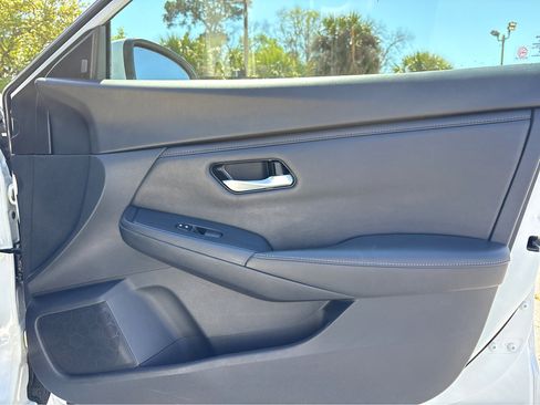 Used 2024 Nissan Sentra SV image 10