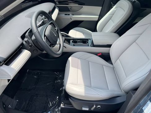 New 2026 Lincoln Nautilus Premier AWD/4WD image 10