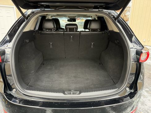 Used 2019 MAZDA CX-5 Touring image 13