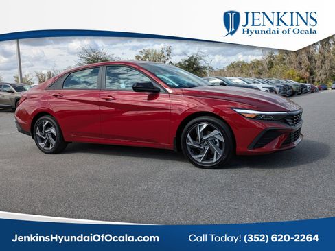 New 2025 Hyundai Elantra SEL image 1