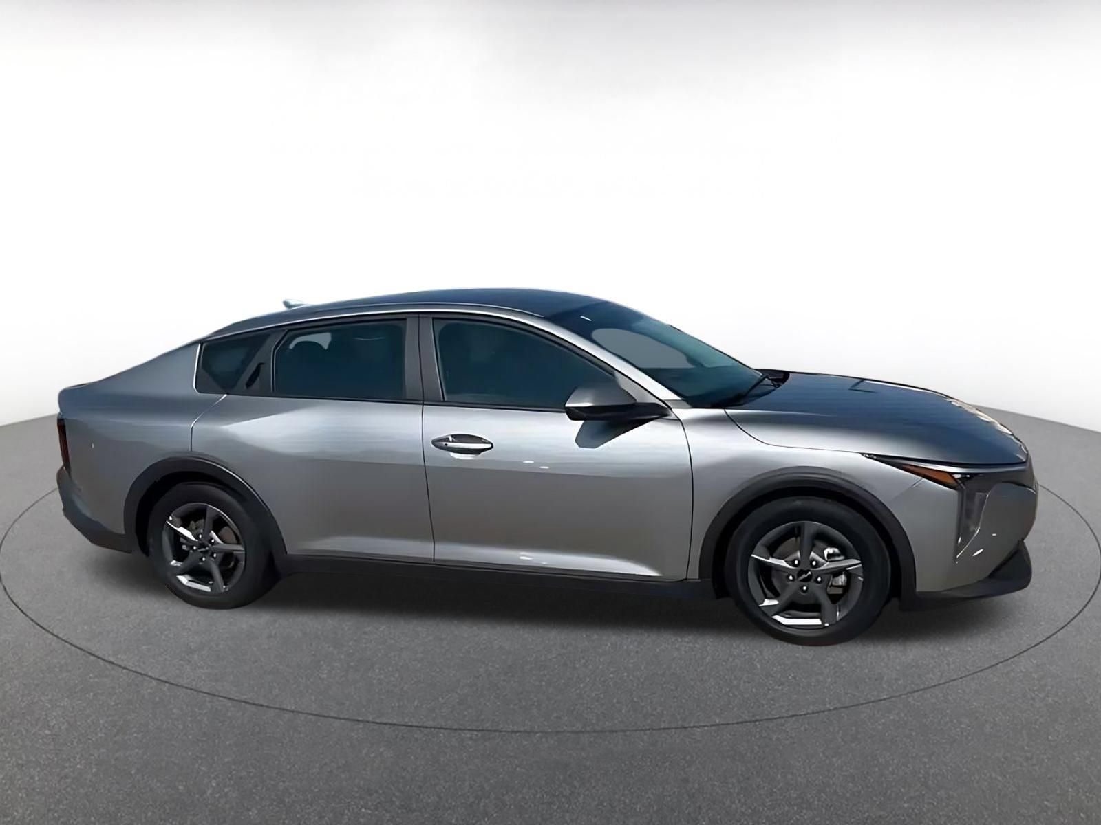 Used 2025 Kia K4 FWD image 15