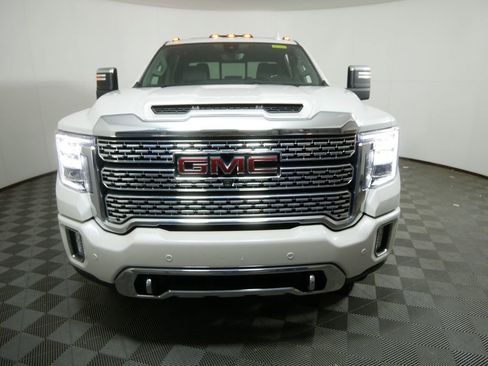 Used 2022 GMC Sierra 3500 Denali w/ Denali Ultimate Package image 8