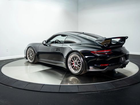 Used 2018 Porsche 911 GT3 image 30