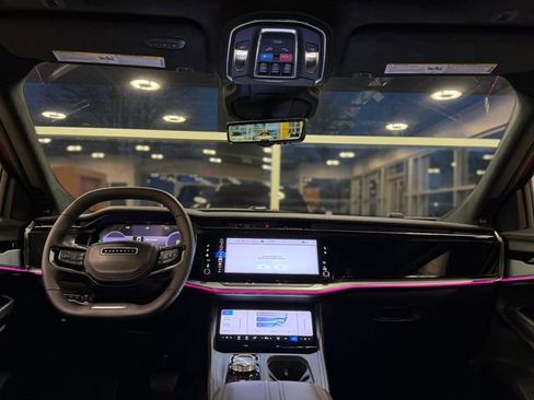 Used 2025 Jeep Wagoneer S Launch Edition image 50