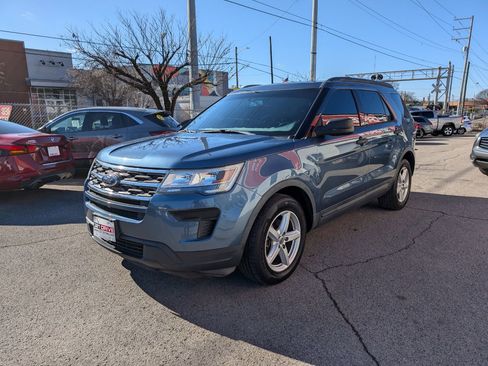 Used 2018 Ford Explorer FWD image 3