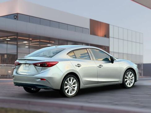 Used 2016 MAZDA MAZDA3 s Touring image 10