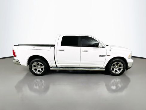 Used 2017 RAM 1500 Laramie image 9