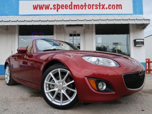 Used 2010 MAZDA MX-5 Miata Grand Touring w/ Premium Pkg RWD image 2