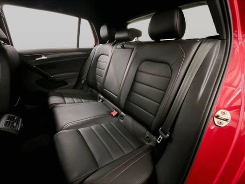 Used 2019 Volkswagen GTI SE FWD image 25
