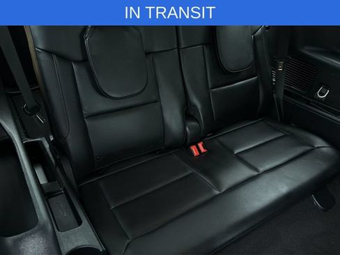 Used 2023 Ford Explorer XLT w/ Equipment Group 202A AWD/4WD image 41