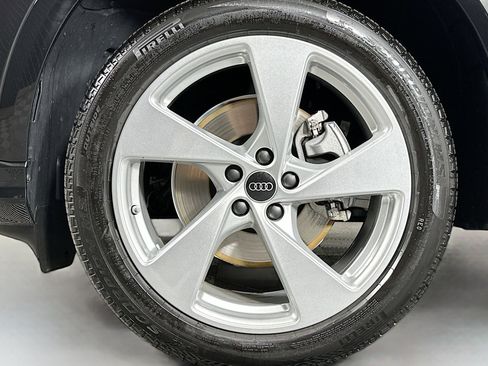 Used 2025 Audi Q5 Premium Plus w/ Premium Plus image 11