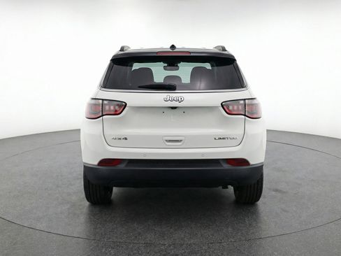 Used 2025 Jeep Compass Limited AWD/4WD image 7