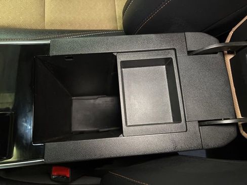 Used 2025 Chevrolet Equinox ACTIV w/ Safety and Technology Package image 25