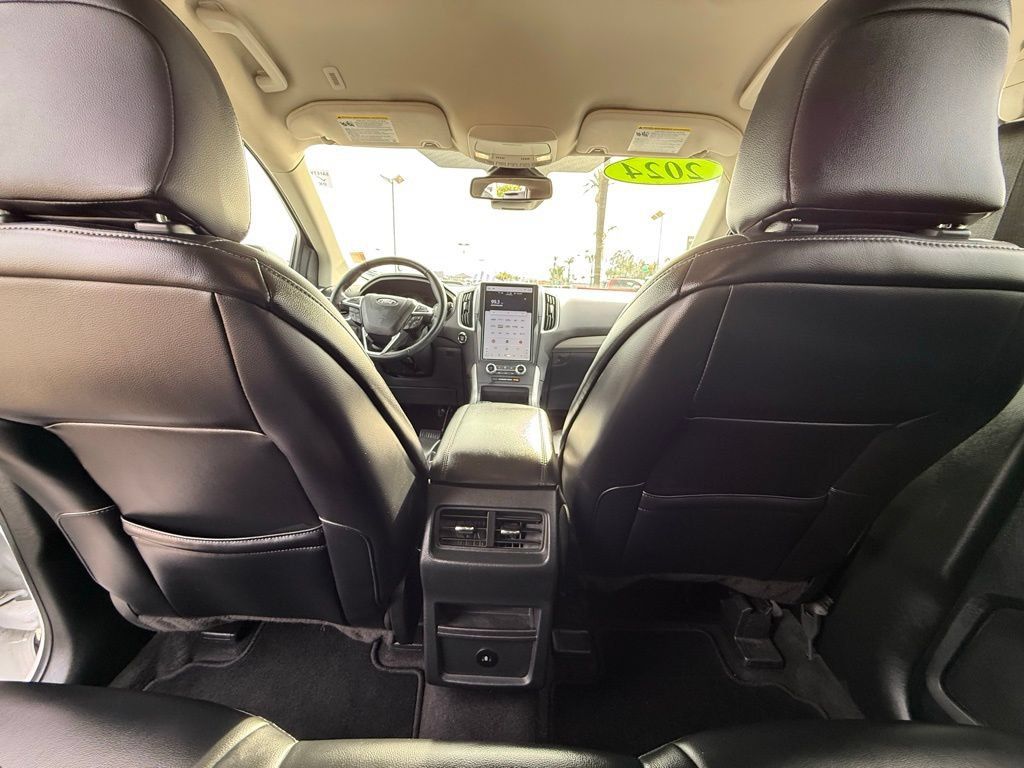 Used 2024 Ford Edge SEL AWD/4WD image 14