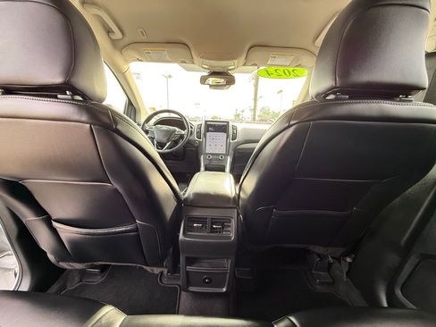 Used 2024 Ford Edge SEL AWD/4WD image 14