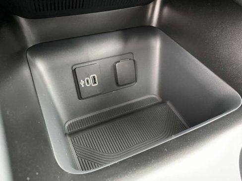 New 2026 Ford Explorer ST-Line w/ ST-Line Street Pack image 19