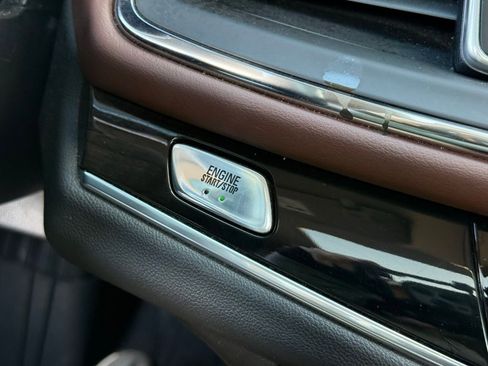 Used 2021 Buick Enclave Avenir w/ Avenir Technology Package FWD image 33