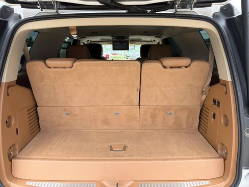 Used 2016 Cadillac Escalade Platinum AWD/4WD image 45