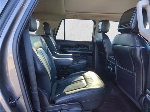 Used 2019 Ford Expedition Max Platinum image 19