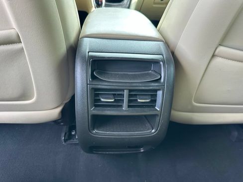Used 2017 Cadillac XT5 Luxury w/ Driver Awareness Package FWD image 24
