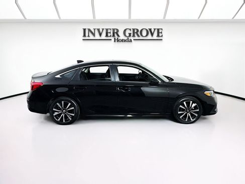 Used 2023 Honda Civic EX image 4
