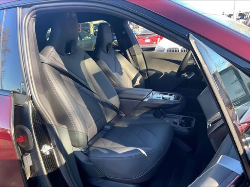 Used 2025 BMW iX xDrive50 image 10