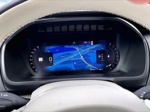 Certified 2024 Volvo XC90 B6 Plus w/ Protection Package Premier image 25