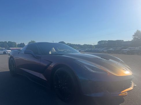 Used 2019 Chevrolet Corvette Stingray Coupe w/ 1LT RWD image 7