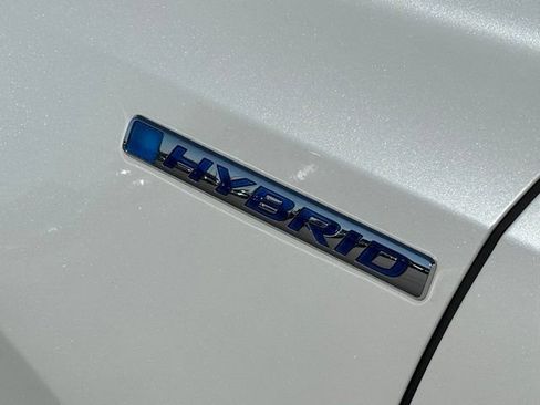 Used 2021 Honda CR-V Touring image 4