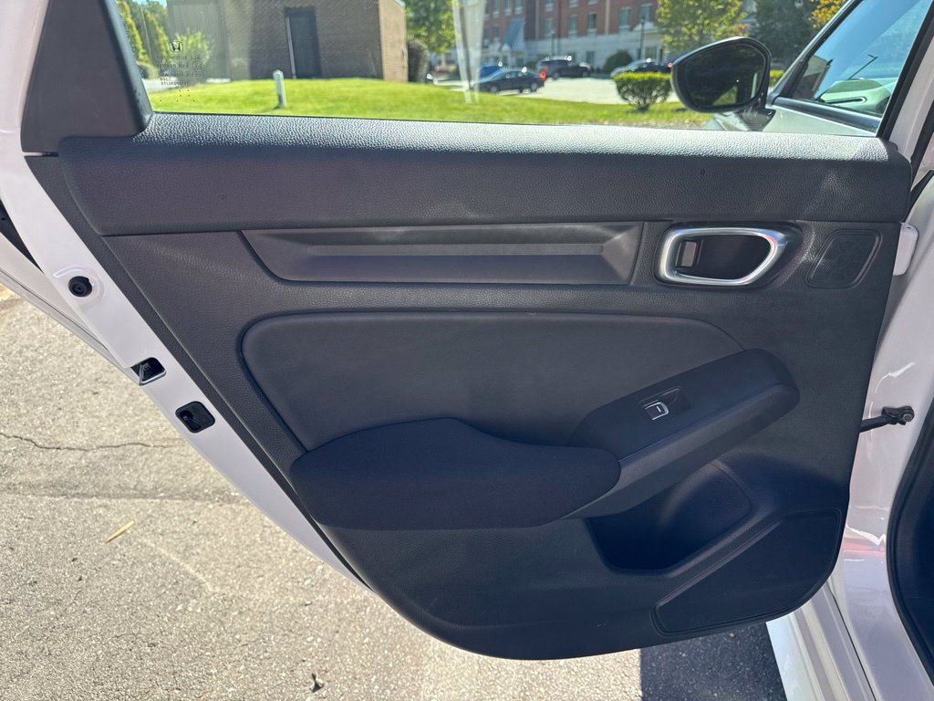 Used 2023 Honda Civic Sport image 18