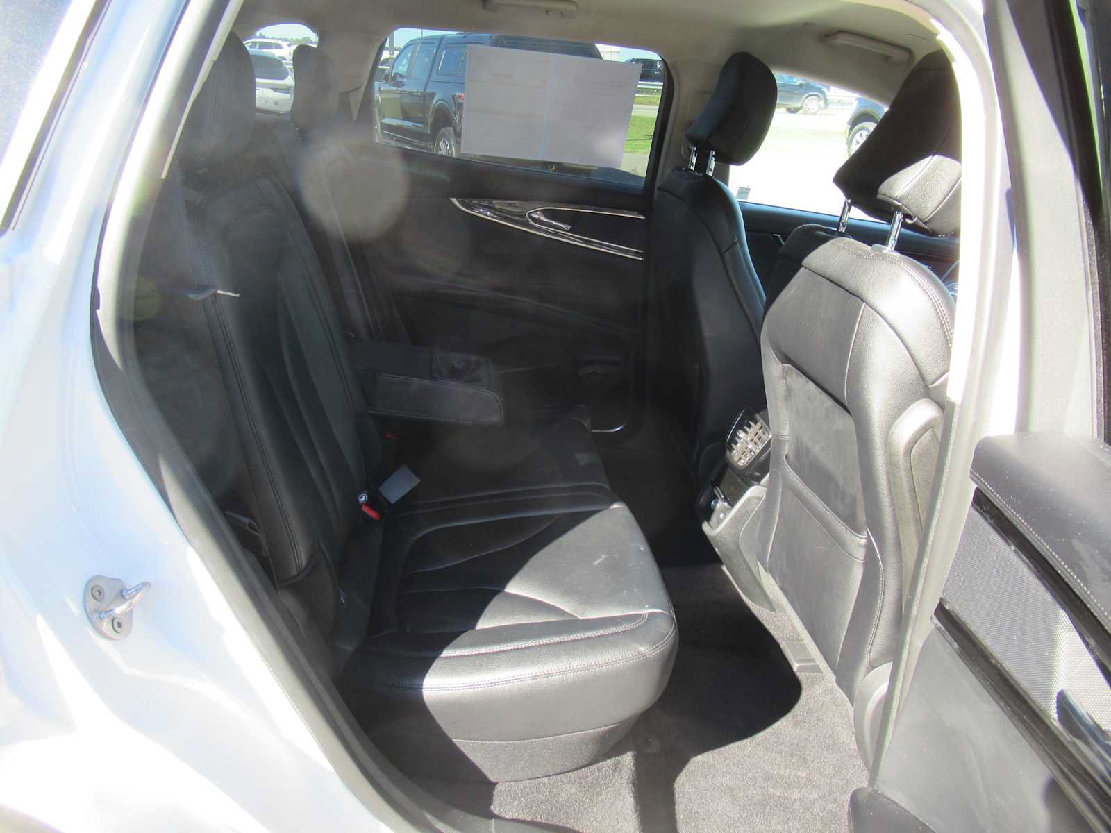 Used 2023 Lincoln Nautilus FWD image 19