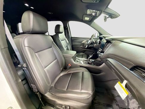 Used 2023 Chevrolet Traverse LT w/ LPO, Floor Liner Package AWD/4WD image 29