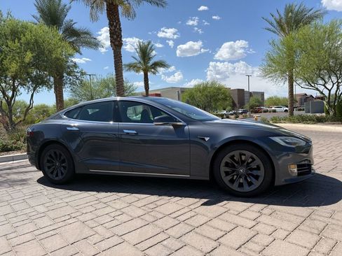 Used 2019 Tesla Model S 75D AWD/4WD image 3