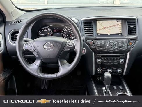 Used 2020 Nissan Pathfinder SL image 13
