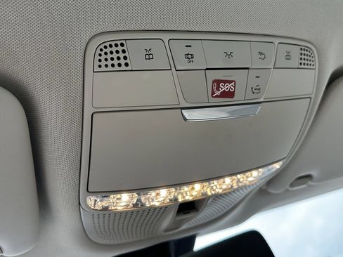 Certified 2021 Mercedes-Benz GLC 300 4MATIC image 32
