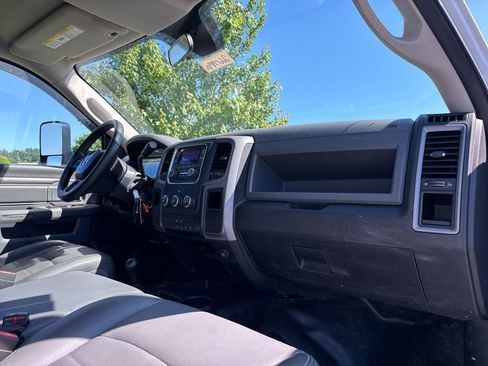 Used 2016 RAM 5500 Tradesman w/ Power & Remote Entry Group AWD/4WD image 7