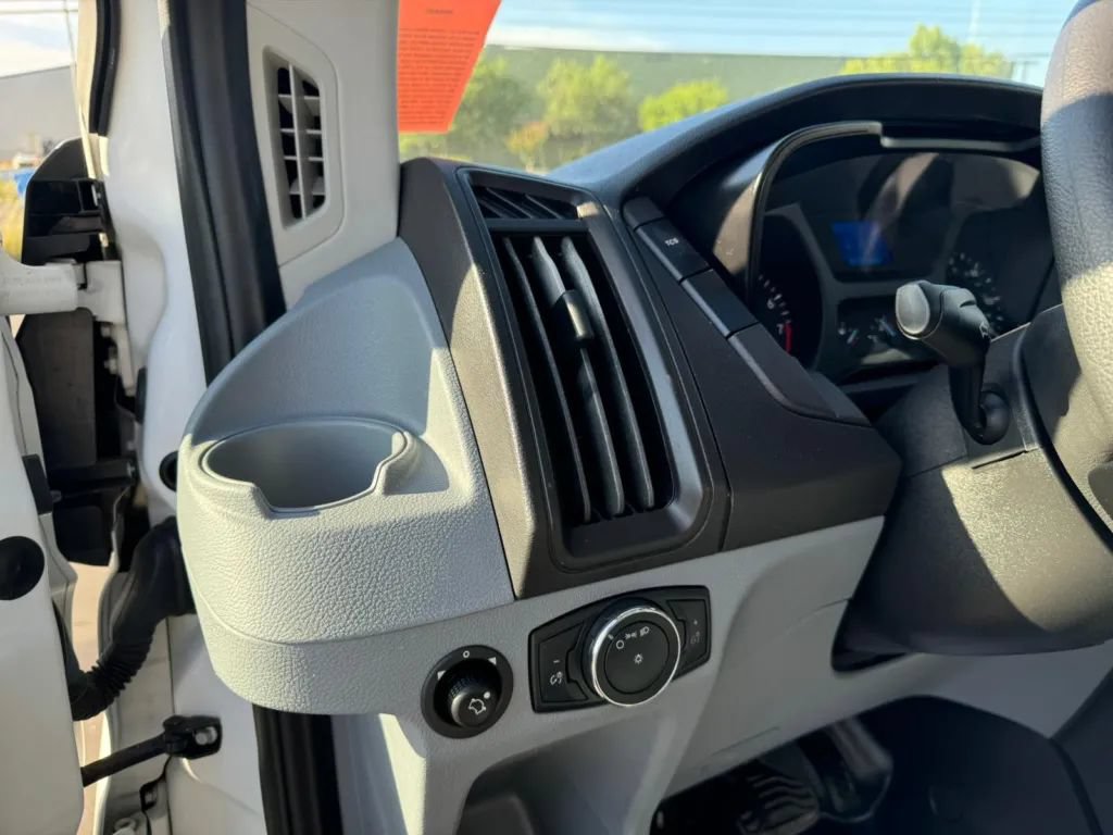 Used 2019 Ford Transit 250 148 Medium Roof RWD image 15