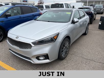 Used 2017 Kia Cadenza Premium w/ Luxury Package