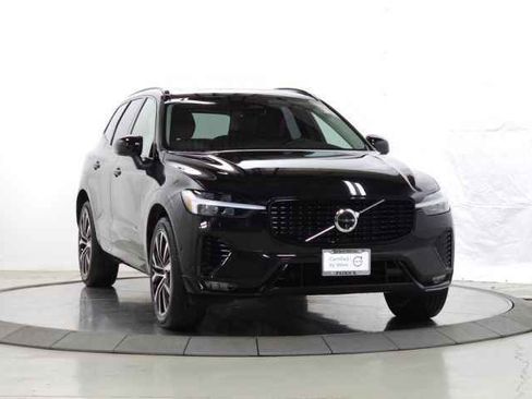 Certified 2025 Volvo XC60 B5 Plus AWD/4WD image 1