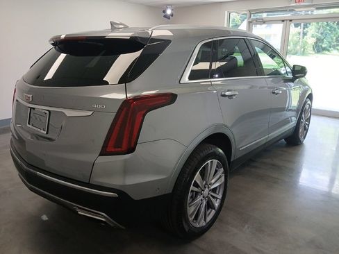 Certified 2025 Cadillac XT5 Premium Luxury w/ Technology Package AWD/4WD image 2