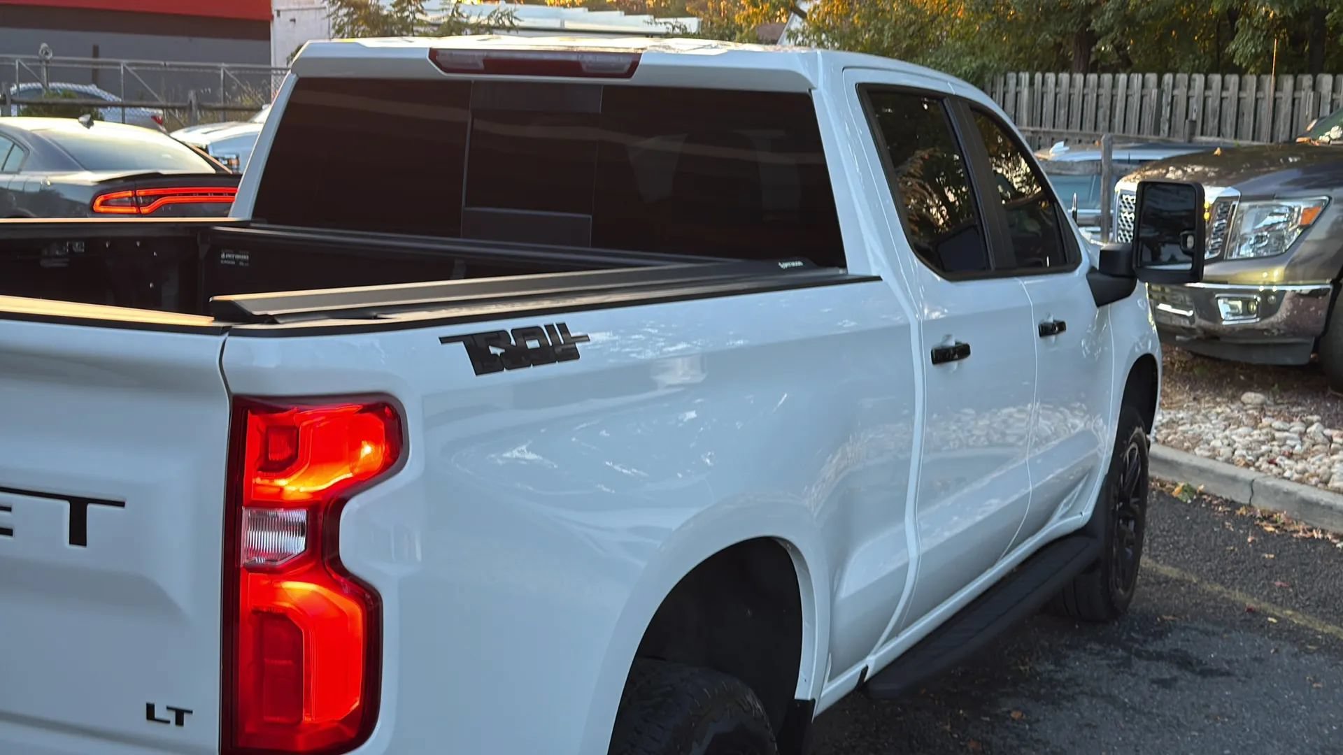 Used 2025 Chevrolet Silverado 1500 LT Trail Boss w/ Dark Appearance Package AWD/4WD image 49