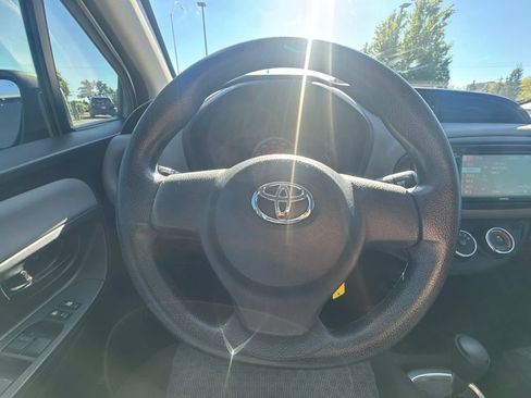Used 2016 Toyota Yaris L FWD image 21
