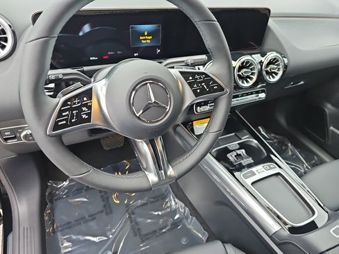 New 2026 Mercedes-Benz GLA 250 4MATIC image 18