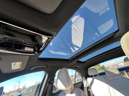 Used 2025 Mercedes-Benz C 300 4MATIC Sedan image 34