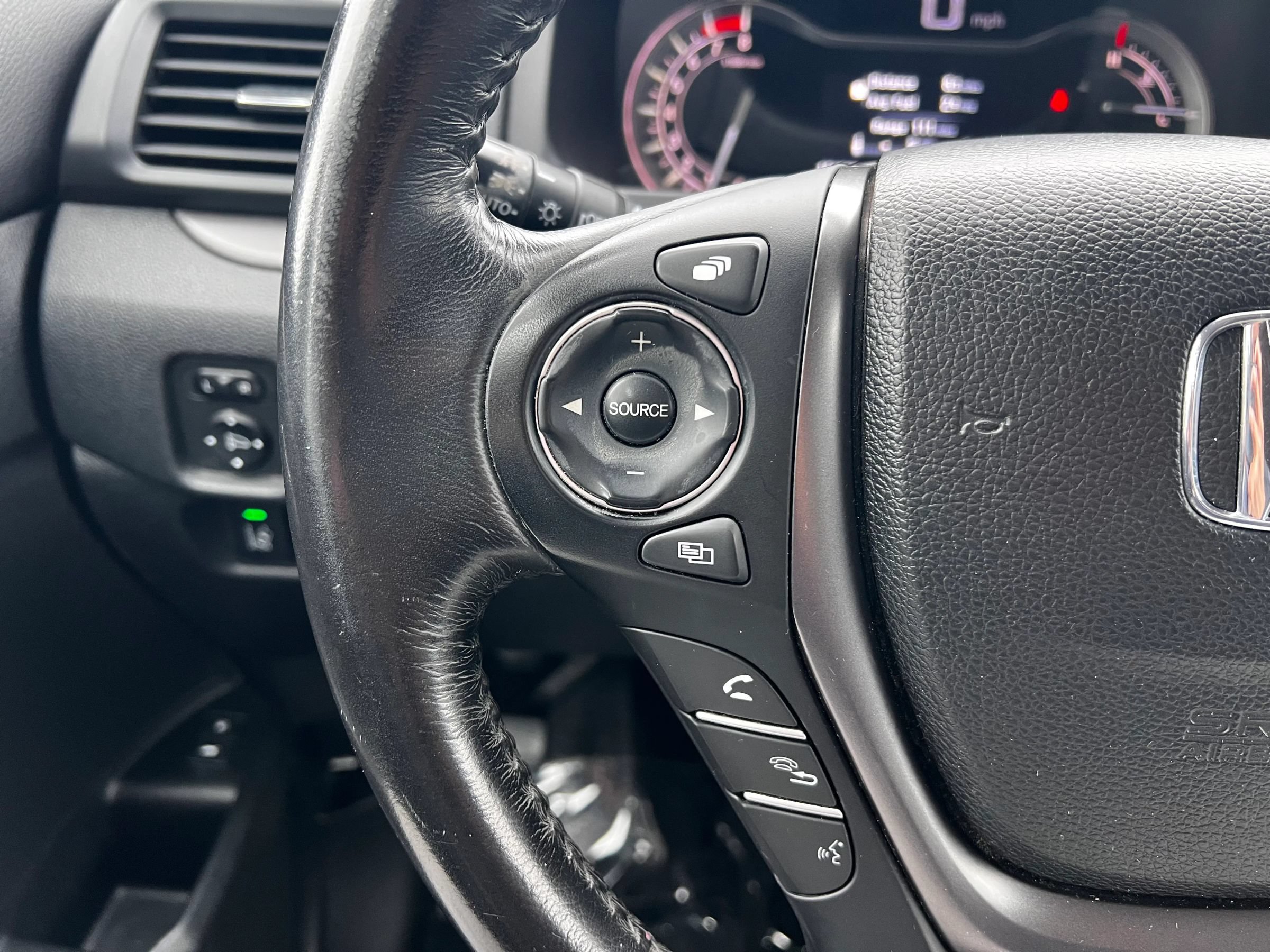 Used 2018 Honda Pilot EX-L image 19