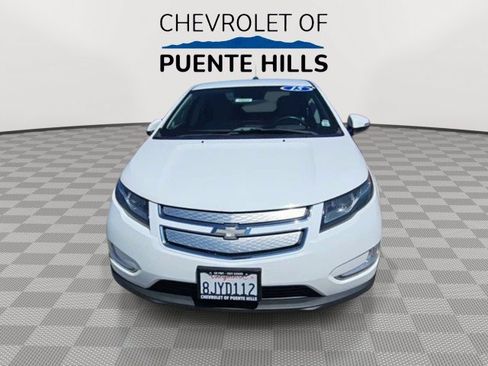 Used 2015 Chevrolet Volt FWD image 3